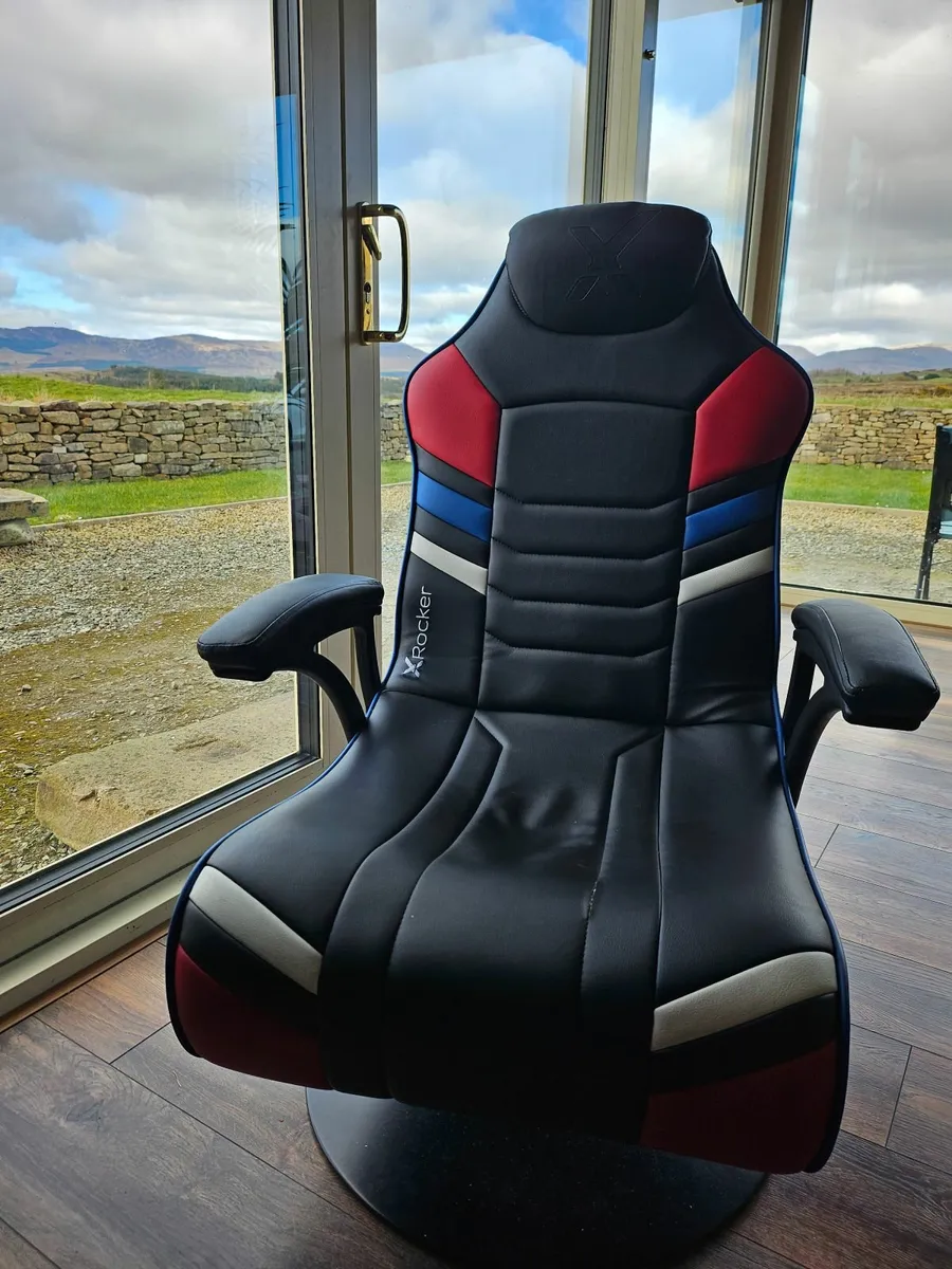 Gaming chair - Image 1