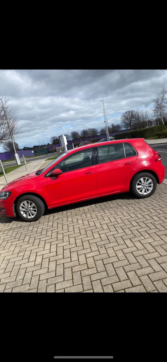 Volkswagen Golf 2019 6speed manual - Image 1