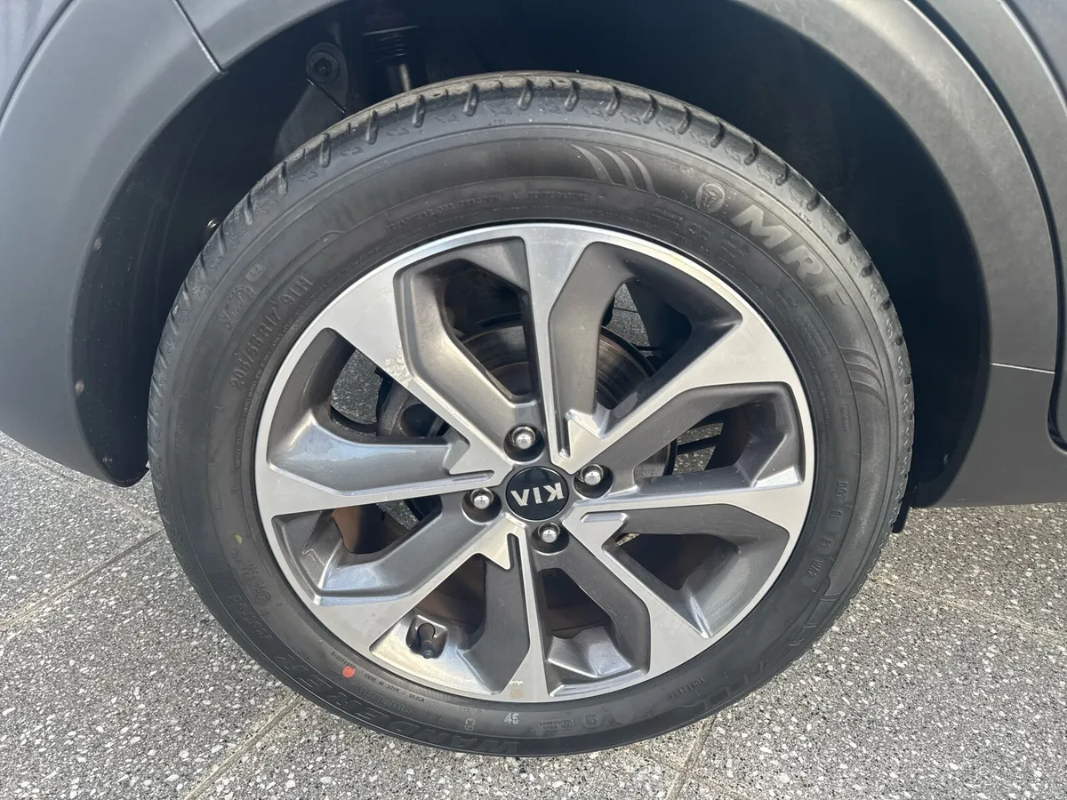 Kia Stonic 2021 - Image 4