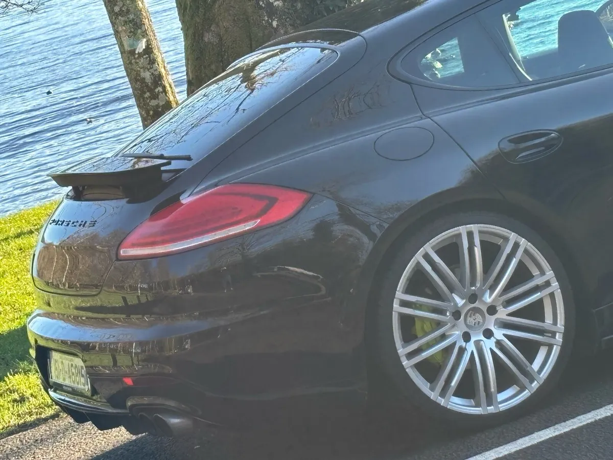 Porsche Panamera 4S 3.0L V6 Petrol Automatic - Image 3