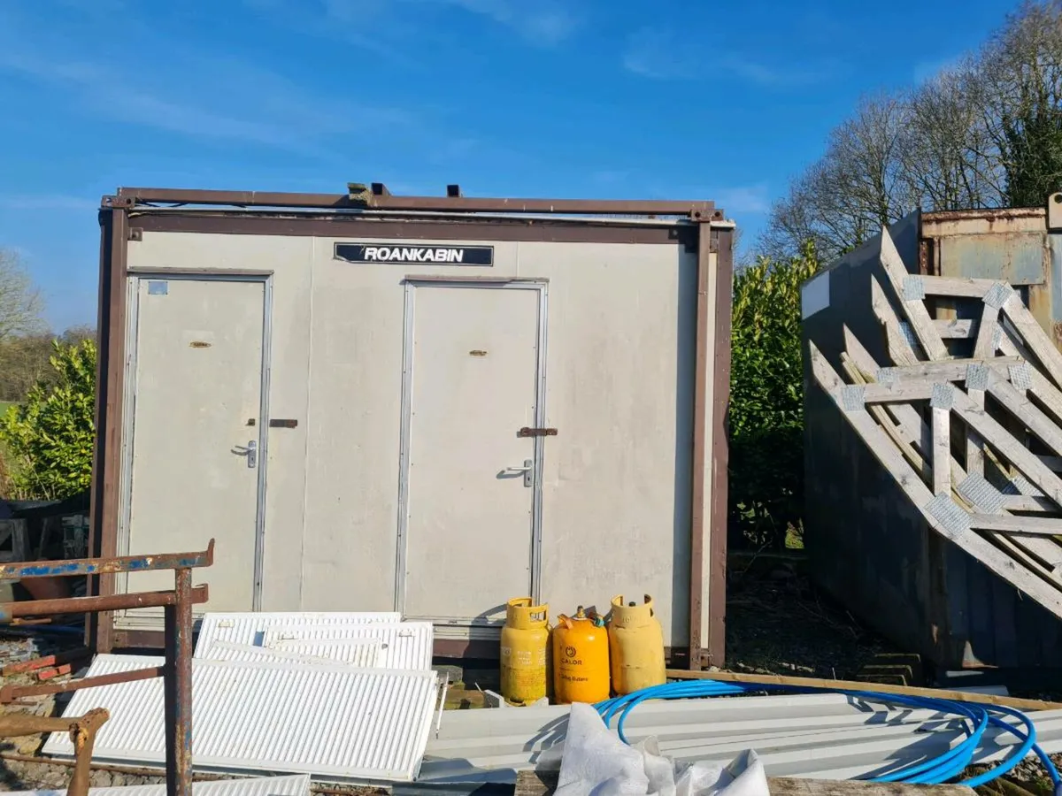 Site toilet - Image 2
