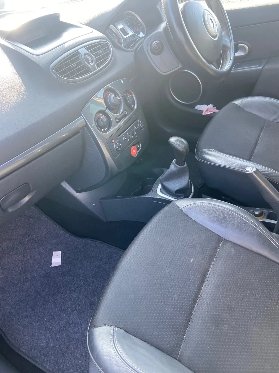 Renault Clio 2008 - Image 2