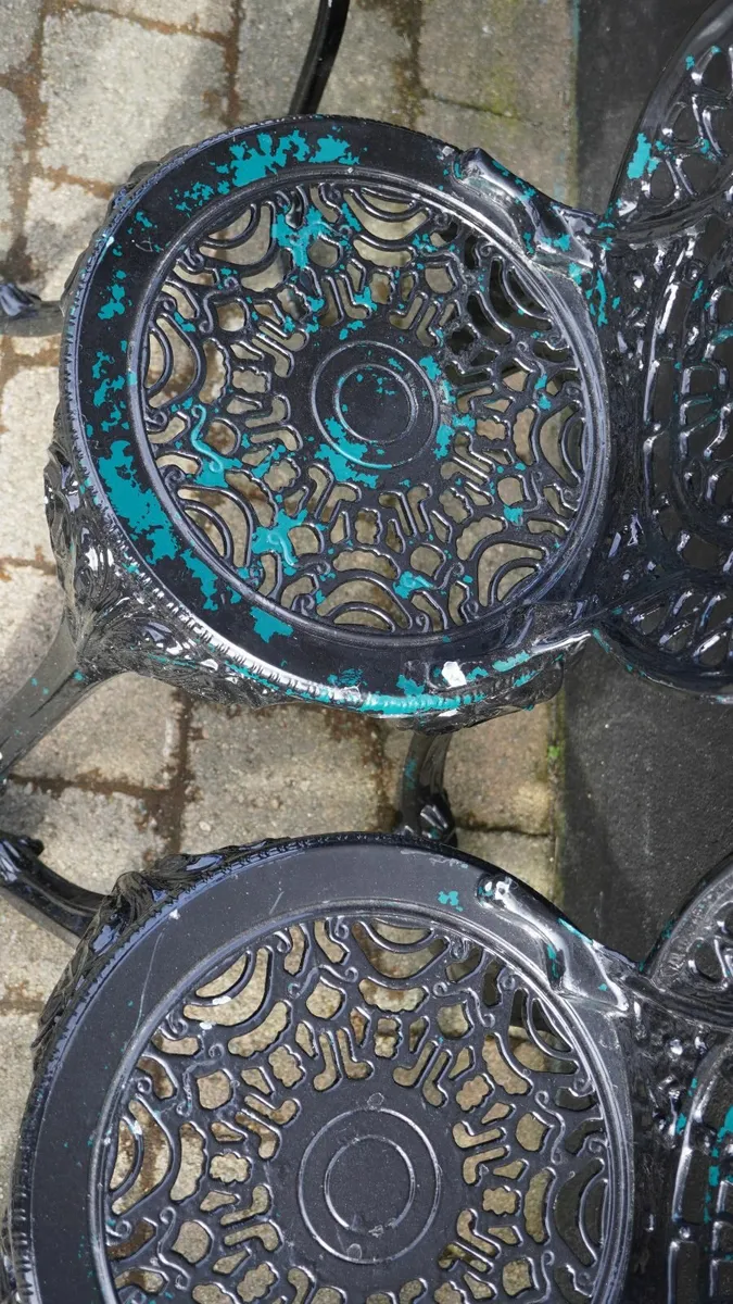 Beautiful Vintage Spanish Outdoor Set - Image 4