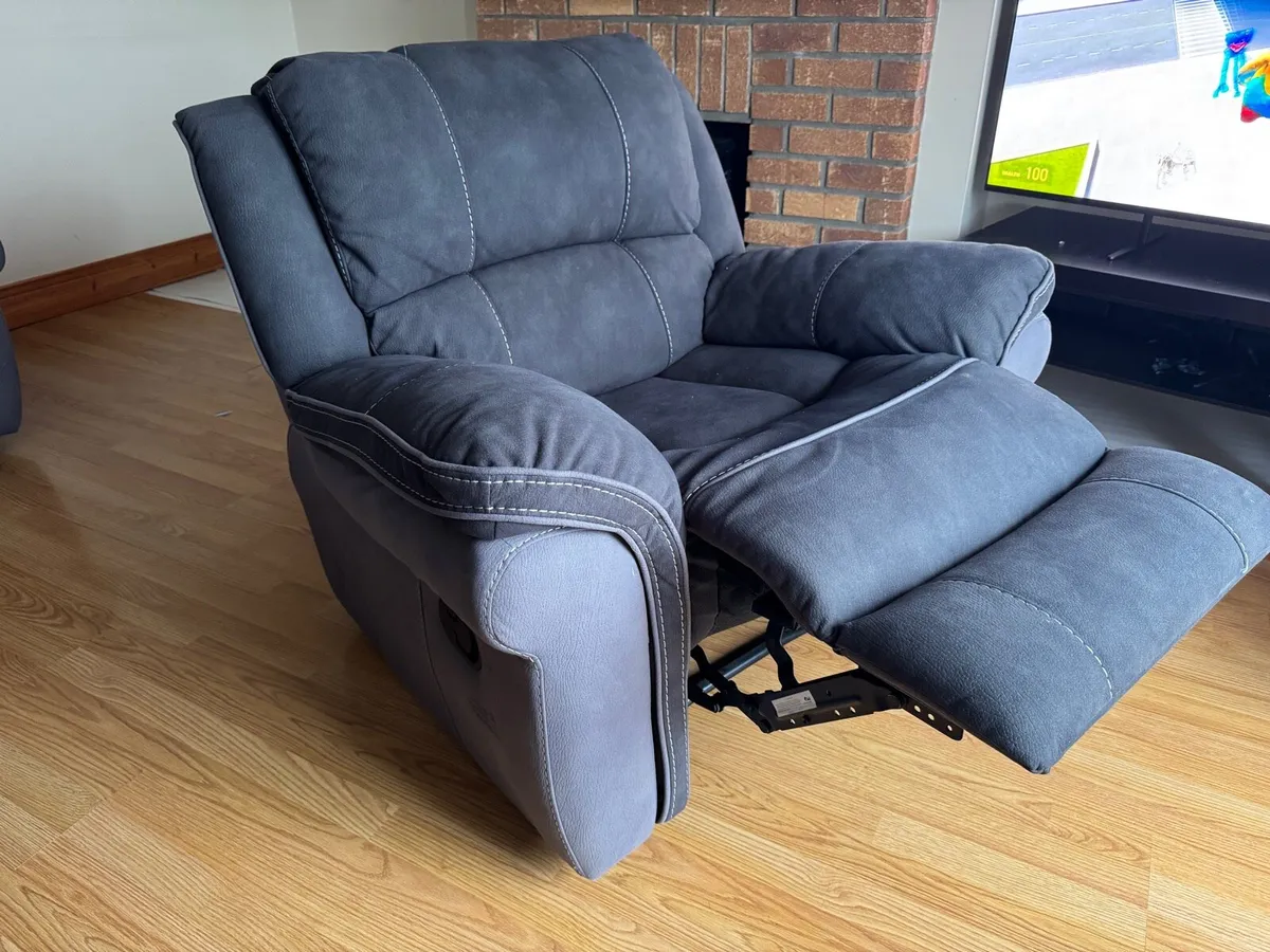Sofa chair & sofa - Image 1