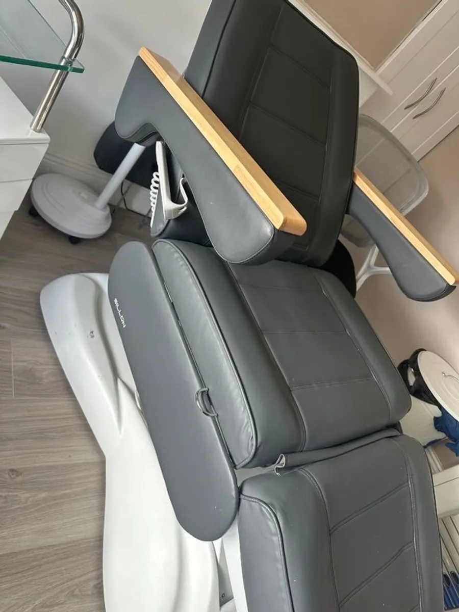 Electric Cosmetic Bed - Image 1