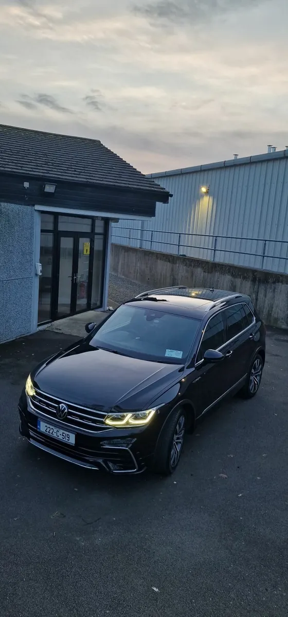 Volkswagen Tiguan 2.0 TDI R-Line Panoramic Sunroof - Image 1