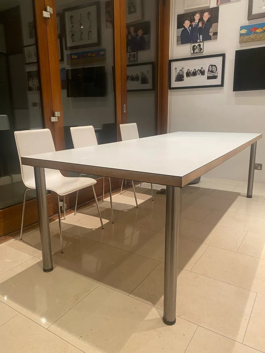 Dining table and bench - Image 1