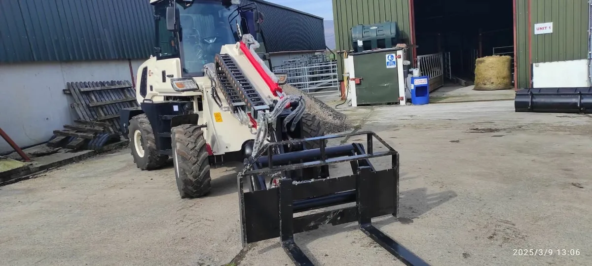 Telescopic 1.8 loader- Cobra New to Irish Market - Image 2