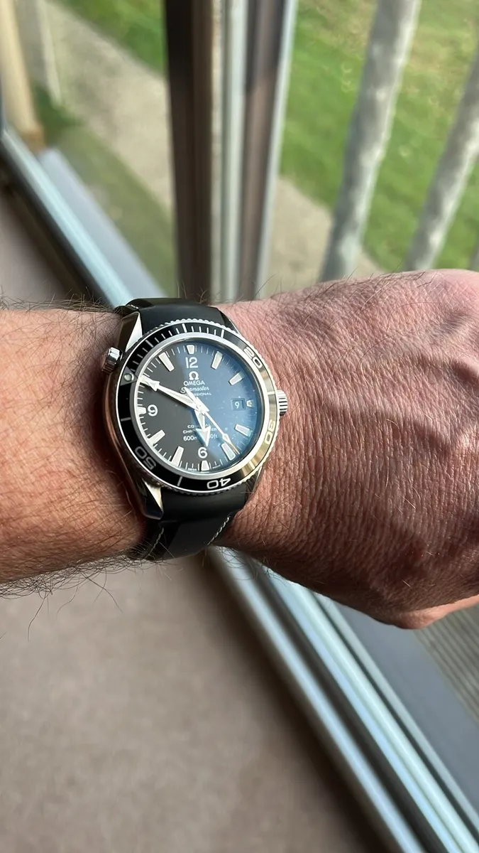 Omega Seamaster Planet Ocean - Image 3