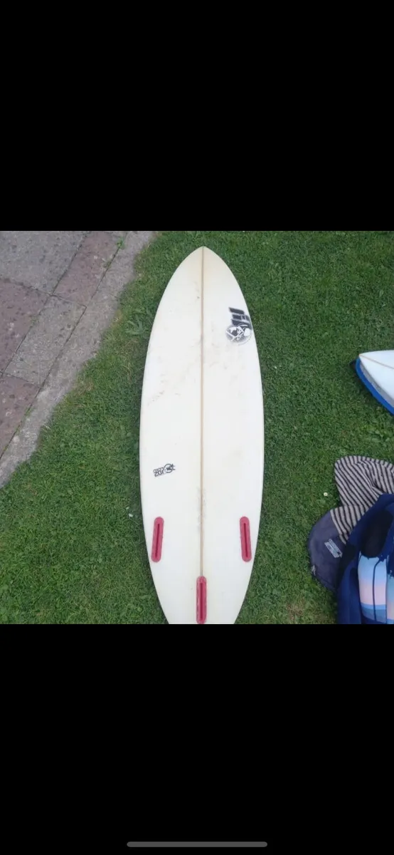Surf board - Image 1
