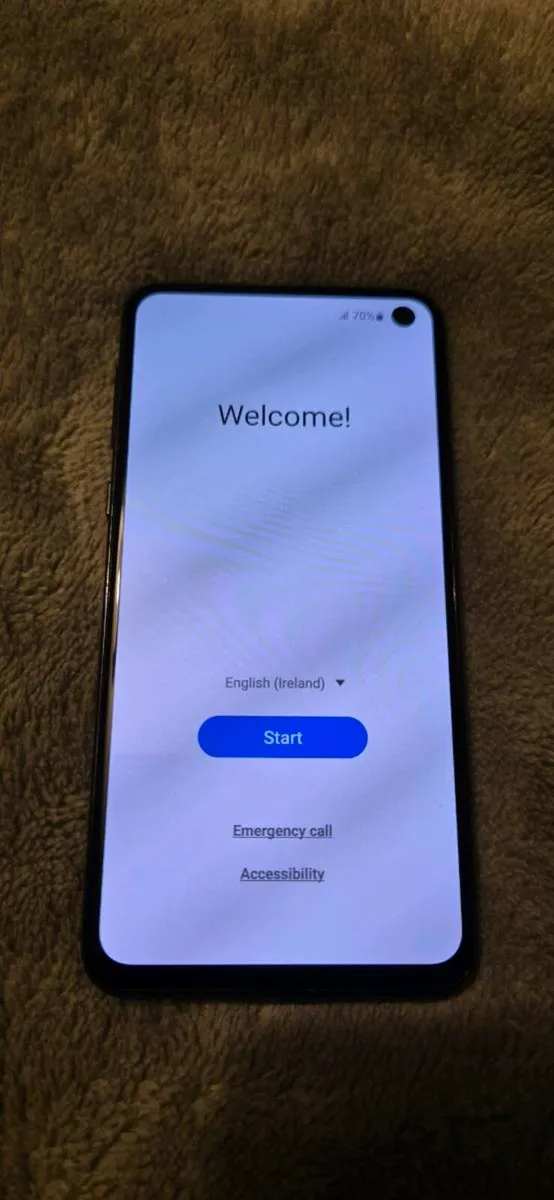 Samsung Galaxy s10e - Image 3