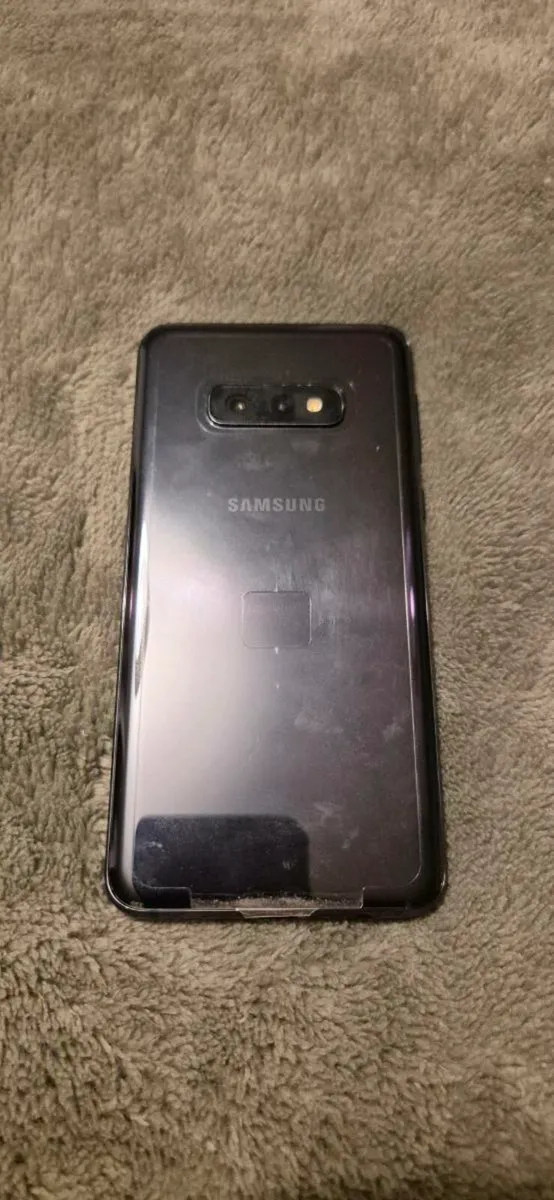 Samsung Galaxy s10e - Image 4