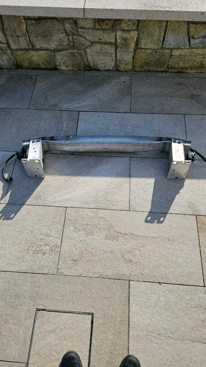 A4,A5 front bumper reinforcement bar - Image 3
