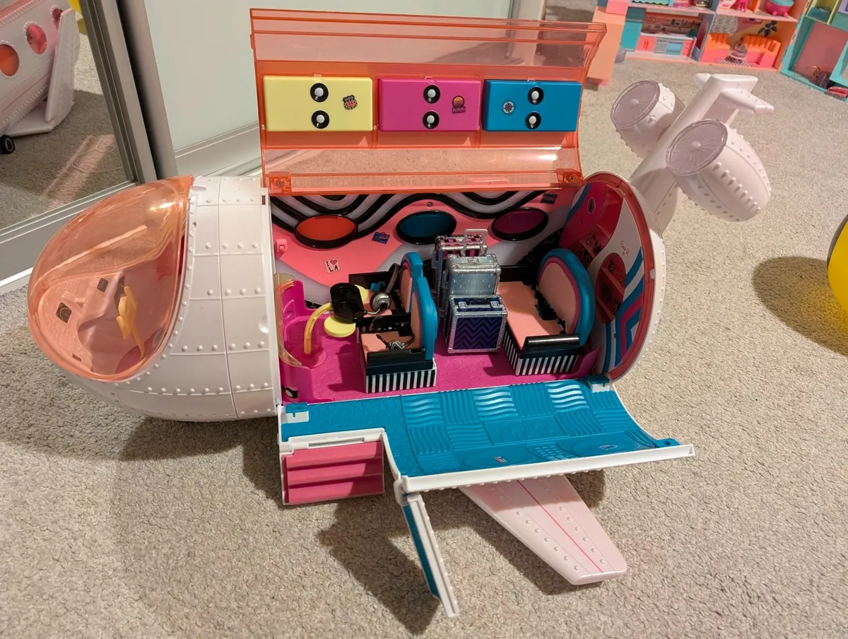 LoL toys, brillant condition, never played with - Image 4