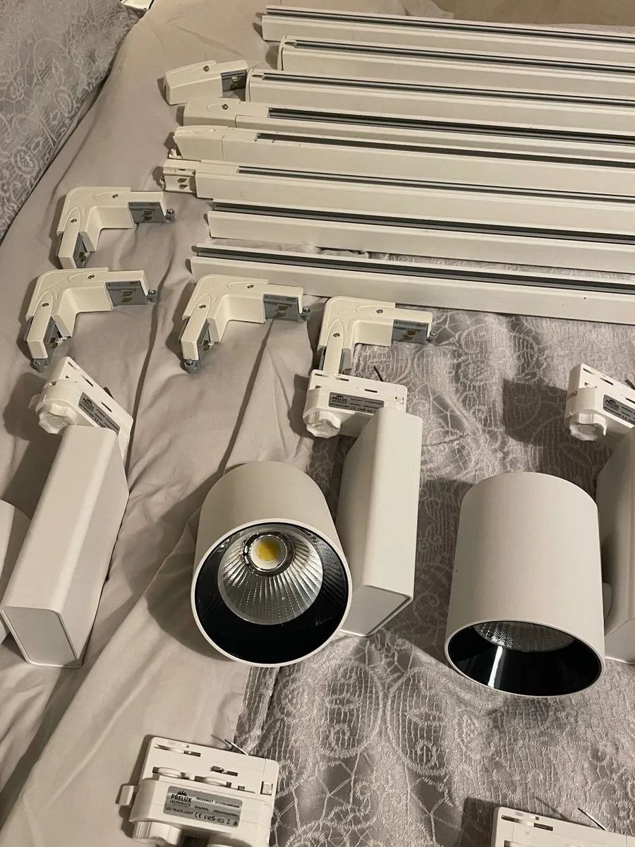 Track lights - Image 1