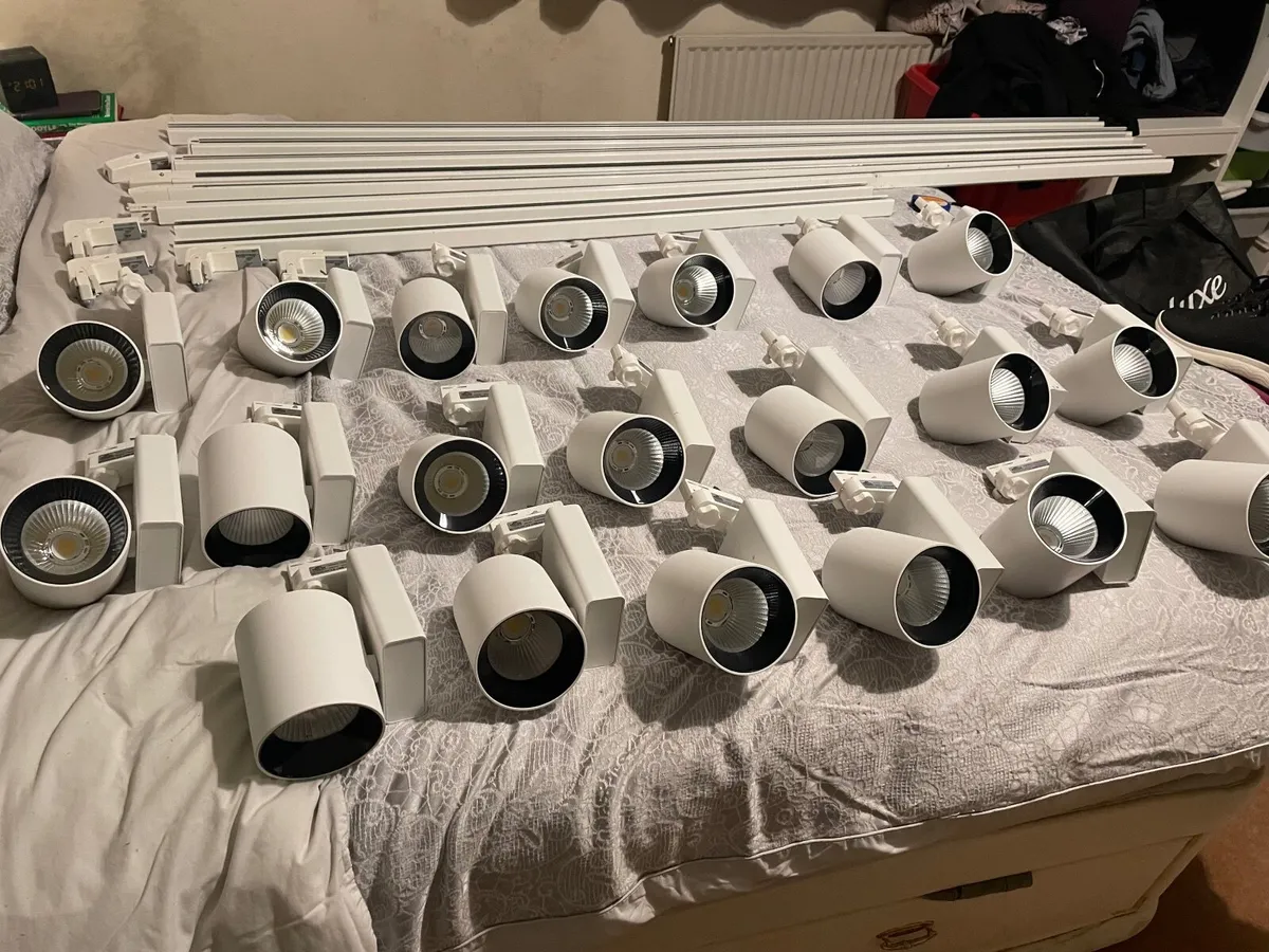 Track lights - Image 2