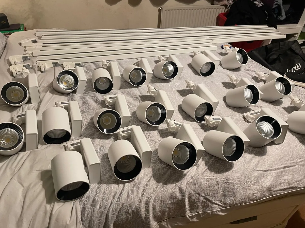 Track lights - Image 3