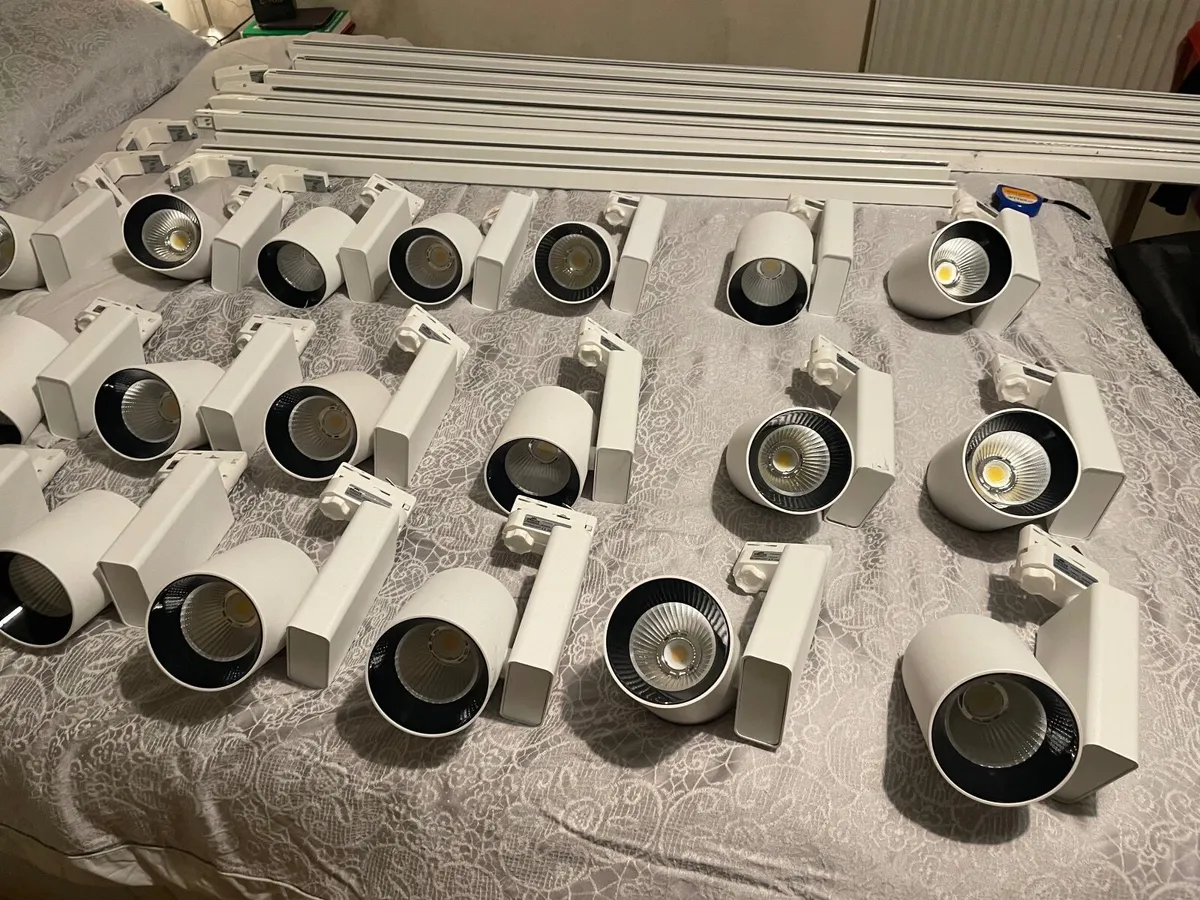 Track lights - Image 4