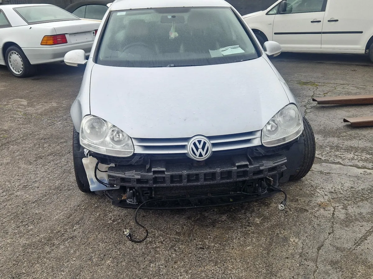 Volkswagen Golf 1.4 petrol 2009 - Image 1