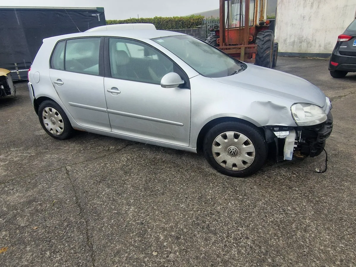Volkswagen Golf 1.4 petrol 2009 - Image 3