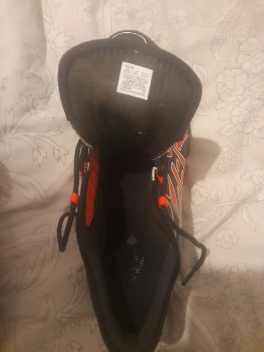 Shoes - Image 4