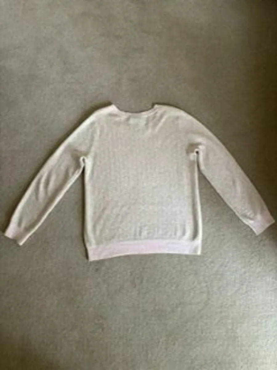 Tommy Hilfiger Blush and gold jumper size 12 - new - Image 2