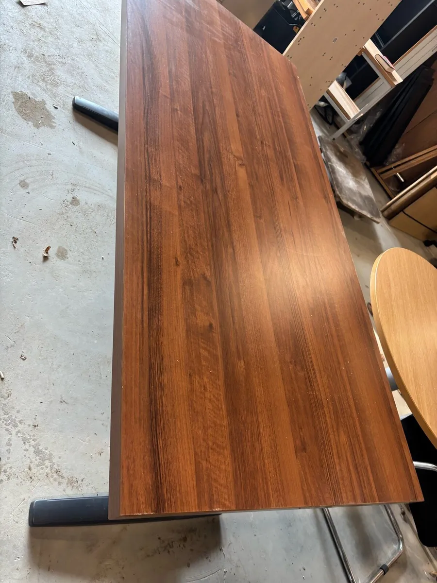Meeting table walnut - Image 2
