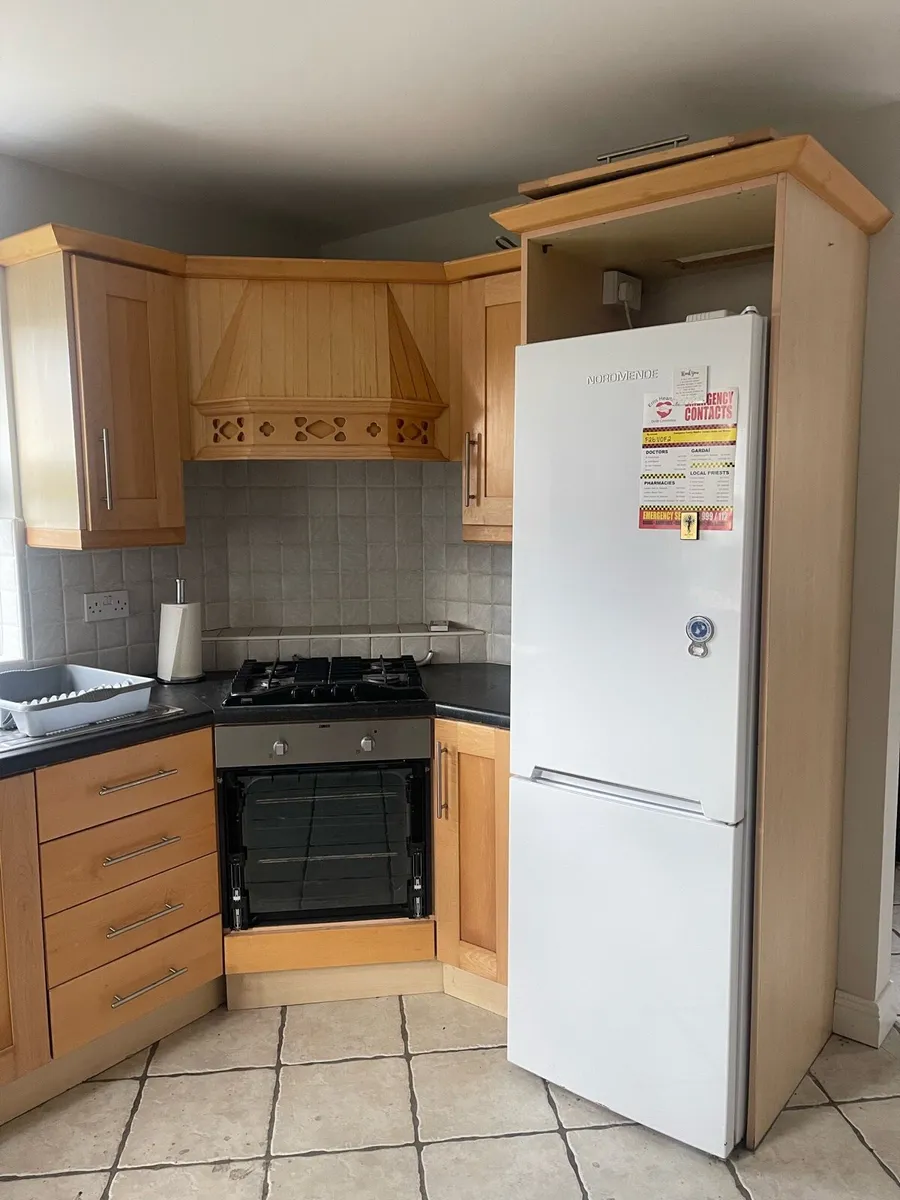 Kitchen and appliances - Image 3