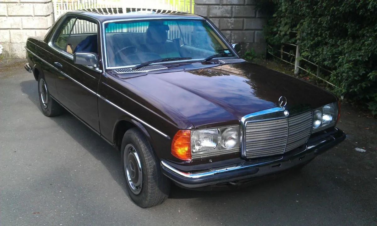 Mercedes-Benz W123 230ce - Image 3