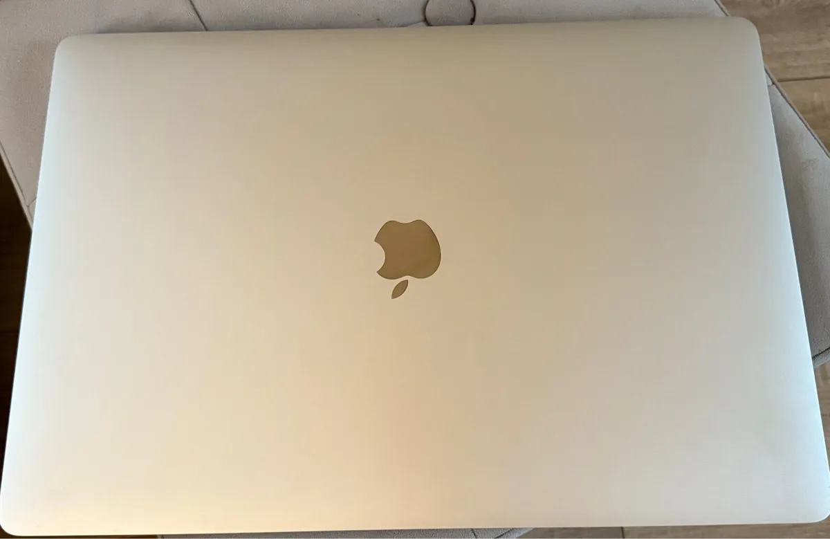 MacBook Pro 16” i7 16gb Ram, 500gb SSD - Image 4