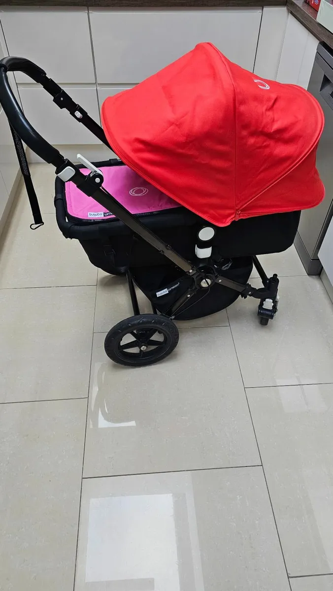 Bugaboo Camelon black limited frame - Image 3