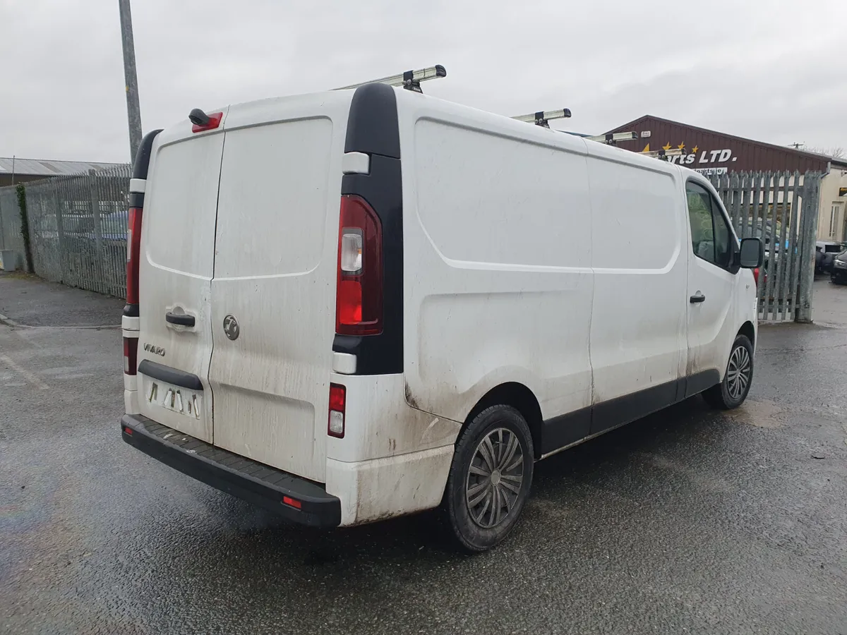 18 OPEL VIVARO  1.6 CDTI (R9MMK) FOR BREAKING - Image 4