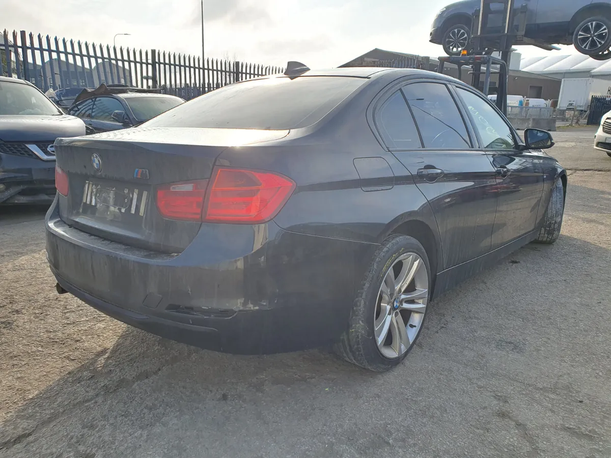 13 BMW  316D SPORT (N47D20C) FOR BREAKING - Image 4