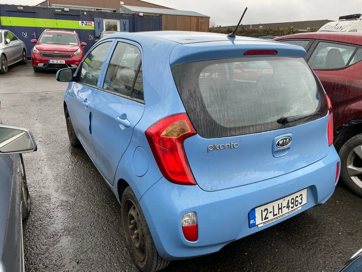 Kia picanto 2012 very light damage Driving - Image 3