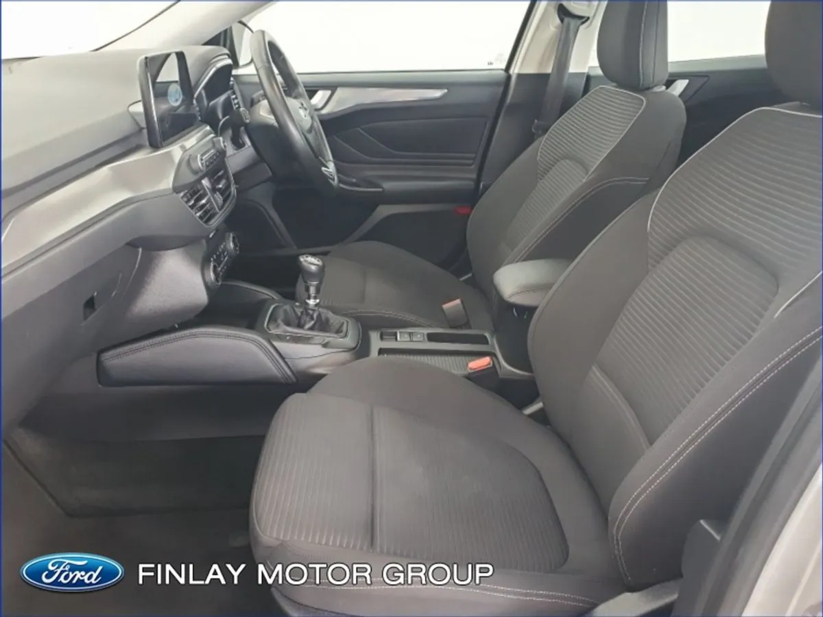 Ford Focus 1.5 Tdci 120PS Titanium - Image 4