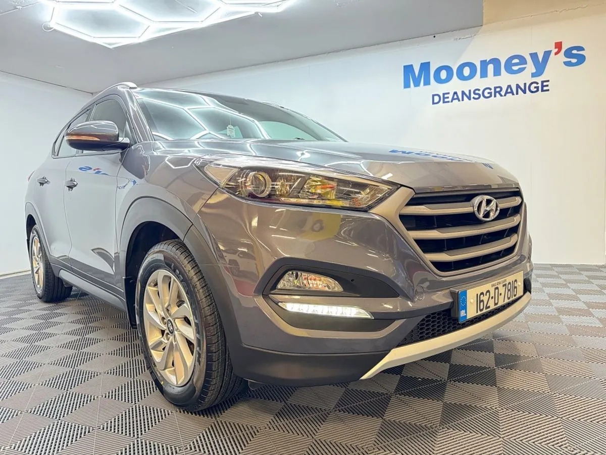 Hyundai Tucson 1.7 D Executive Black Leather. Gre - Image 1