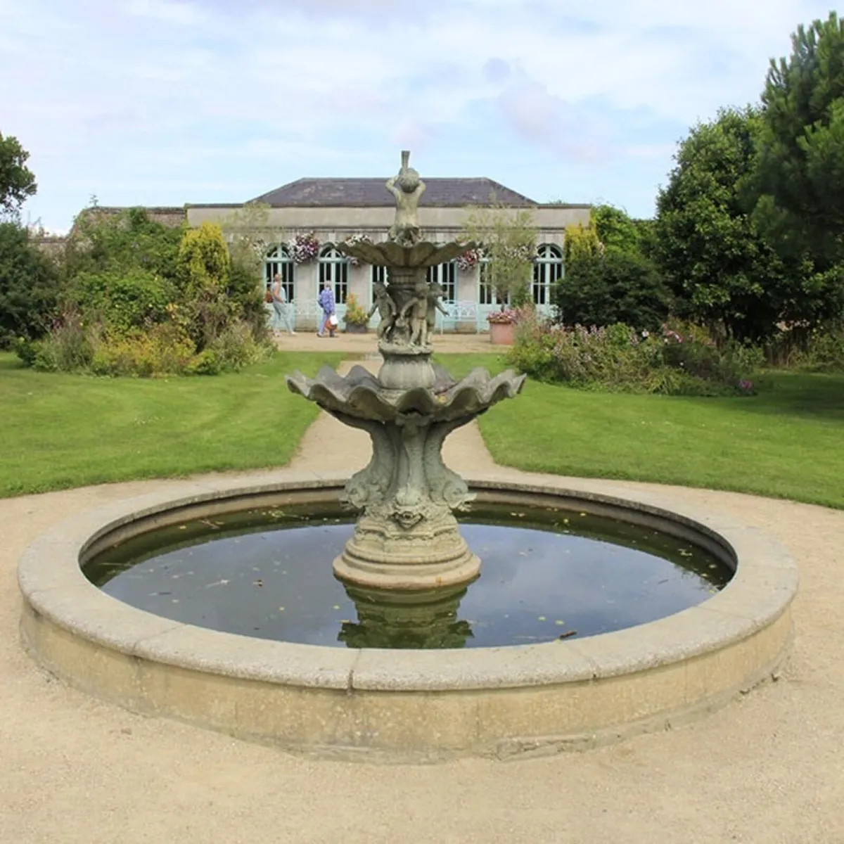 Bronze fountain - Image 1