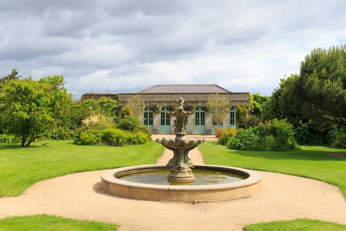 Bronze fountain - Image 3