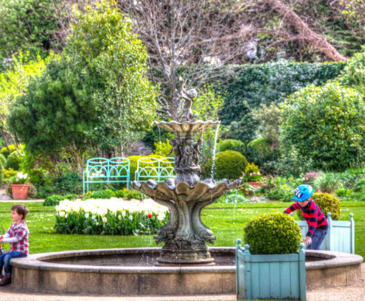 Bronze fountain - Image 4