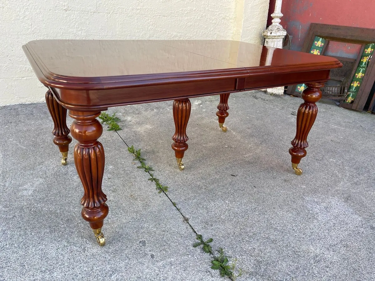 Mahogany three leaf dining/ boardroom table - Image 1