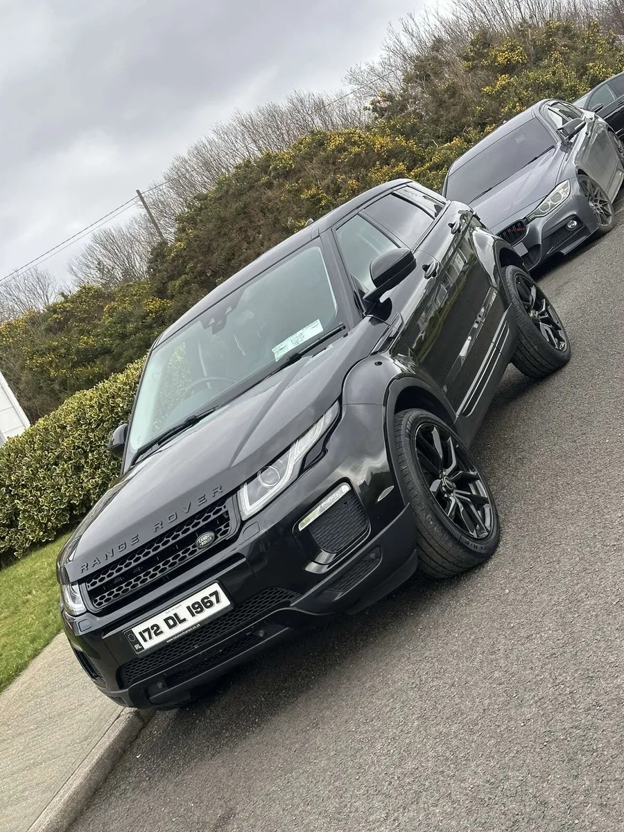 2017 Range Rover Evoque 2.0 eD4 SE Tech 5dr - Image 3