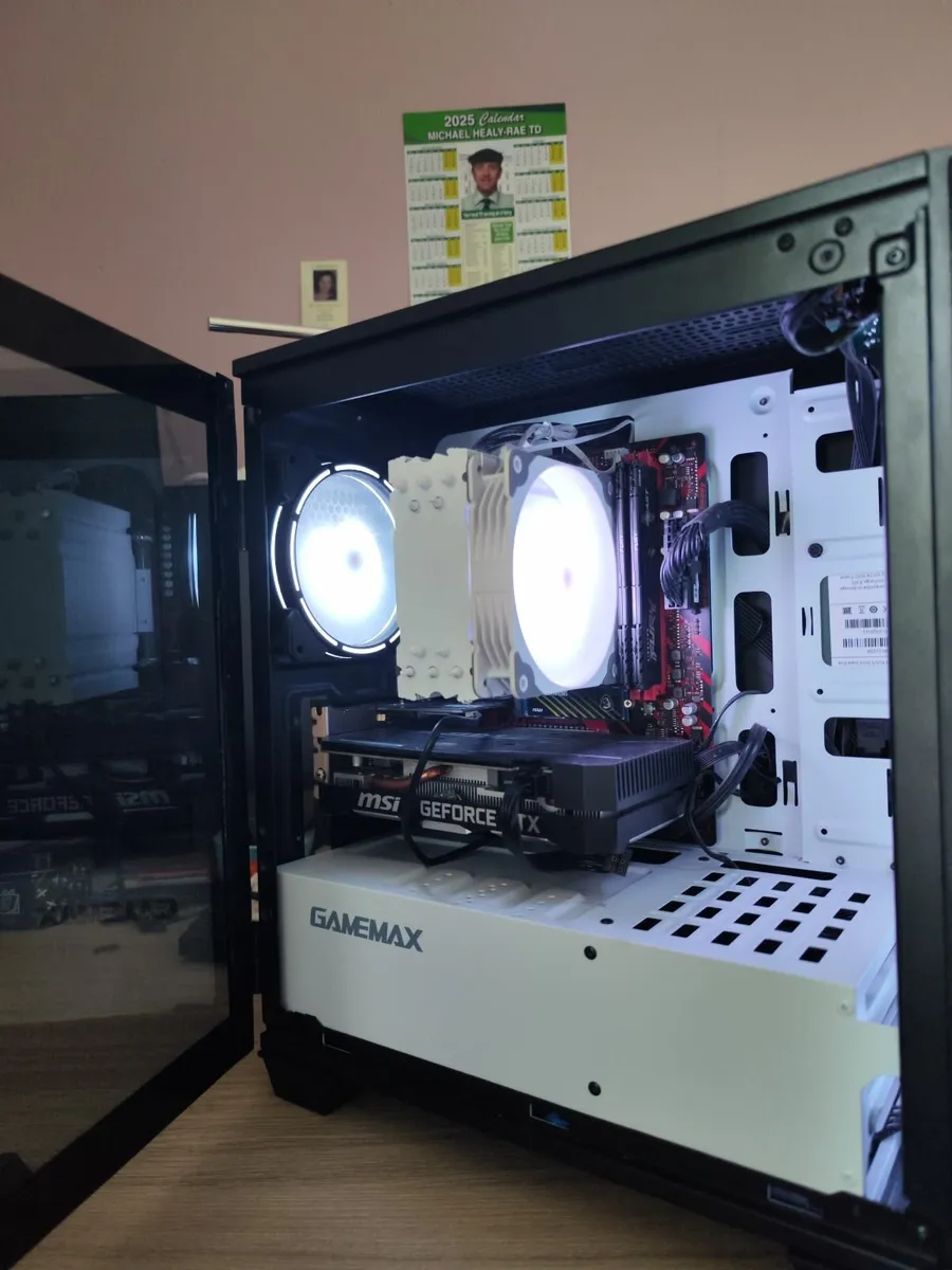 Gaming Setup - Image 2