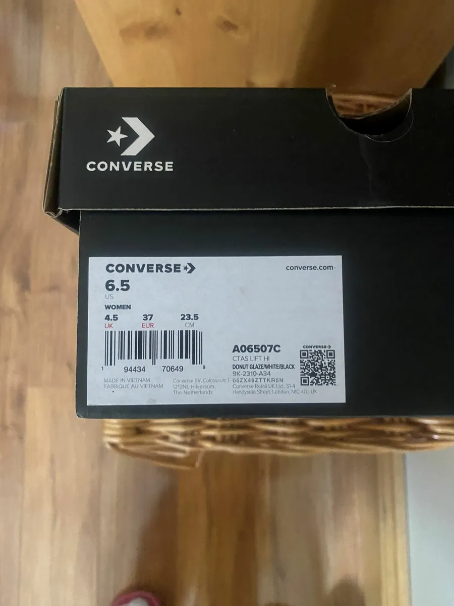 Converse Pink Runners - Image 2