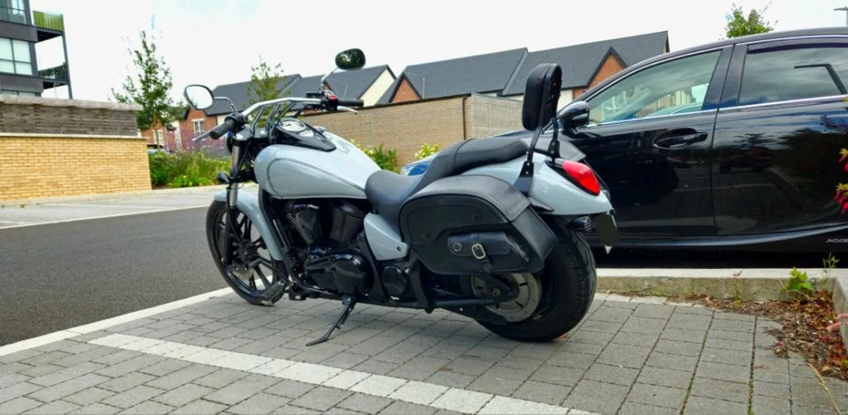 Kawasaki VN900 - Image 1