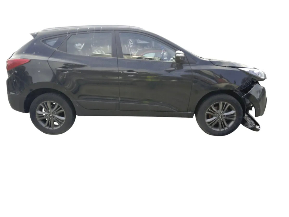 2013 HYUNDAI IX35 Breaking/Dismantling - Image 2
