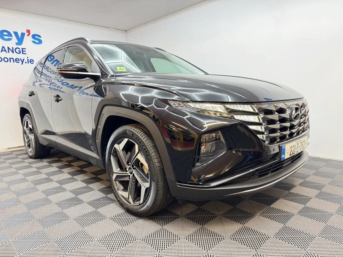 Hyundai Tucson 2WD Executive Plus HEV Auto - Image 3