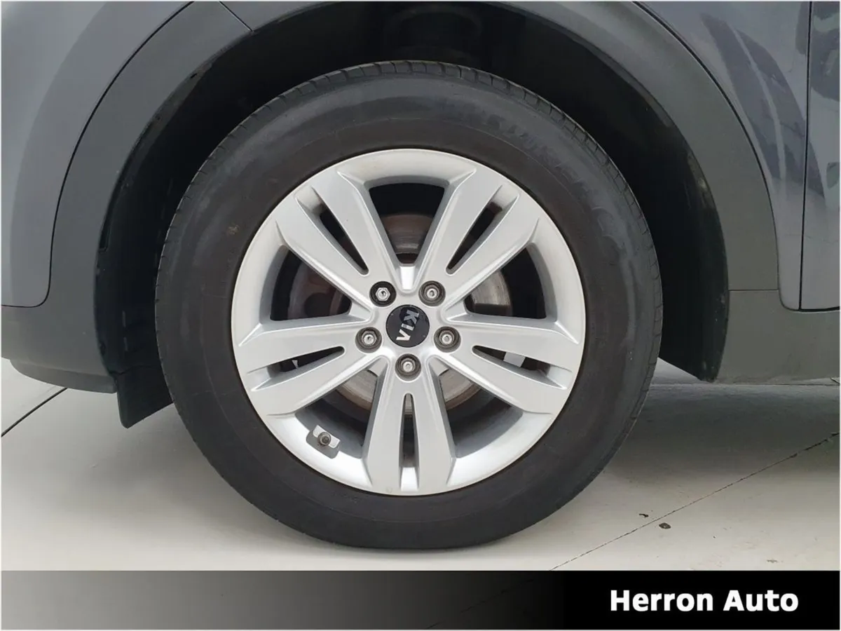 Kia Sportage 1.7 Diesel Automatic - Image 4