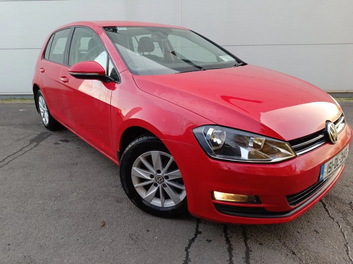 Volkswagen Golf 1.6 TDI 5DR 110HP Bluemotion - Image 1
