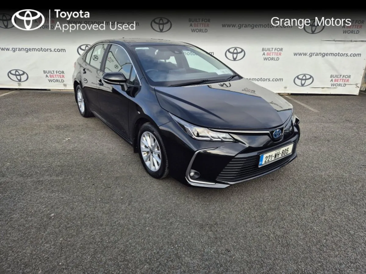 Toyota Corolla Hybrid Luna Saloon full Service Hi - Image 1
