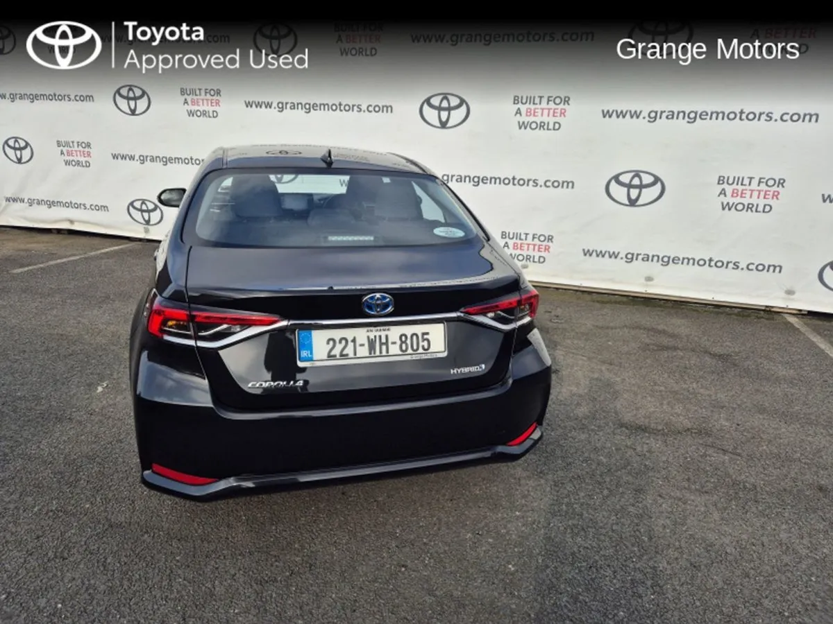 Toyota Corolla Hybrid Luna Saloon full Service Hi - Image 4